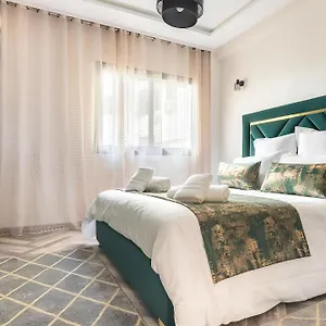 Appartement C-appartement De Luxe Plein Centre De Gueliz Avec Piscine Parking Wifi Netflix, Marrakesh